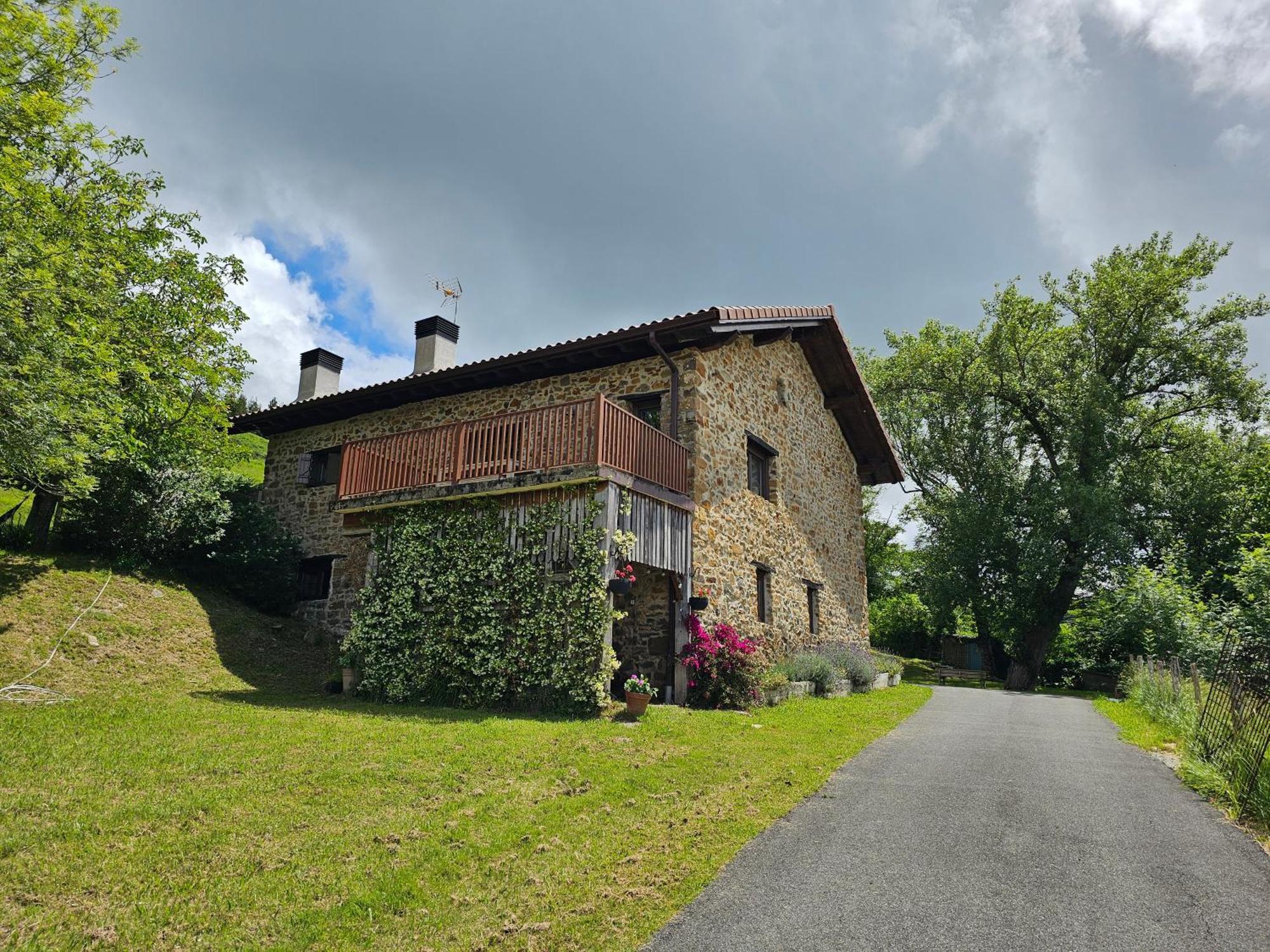 Arbela Apartamentuak Aia Exterior foto